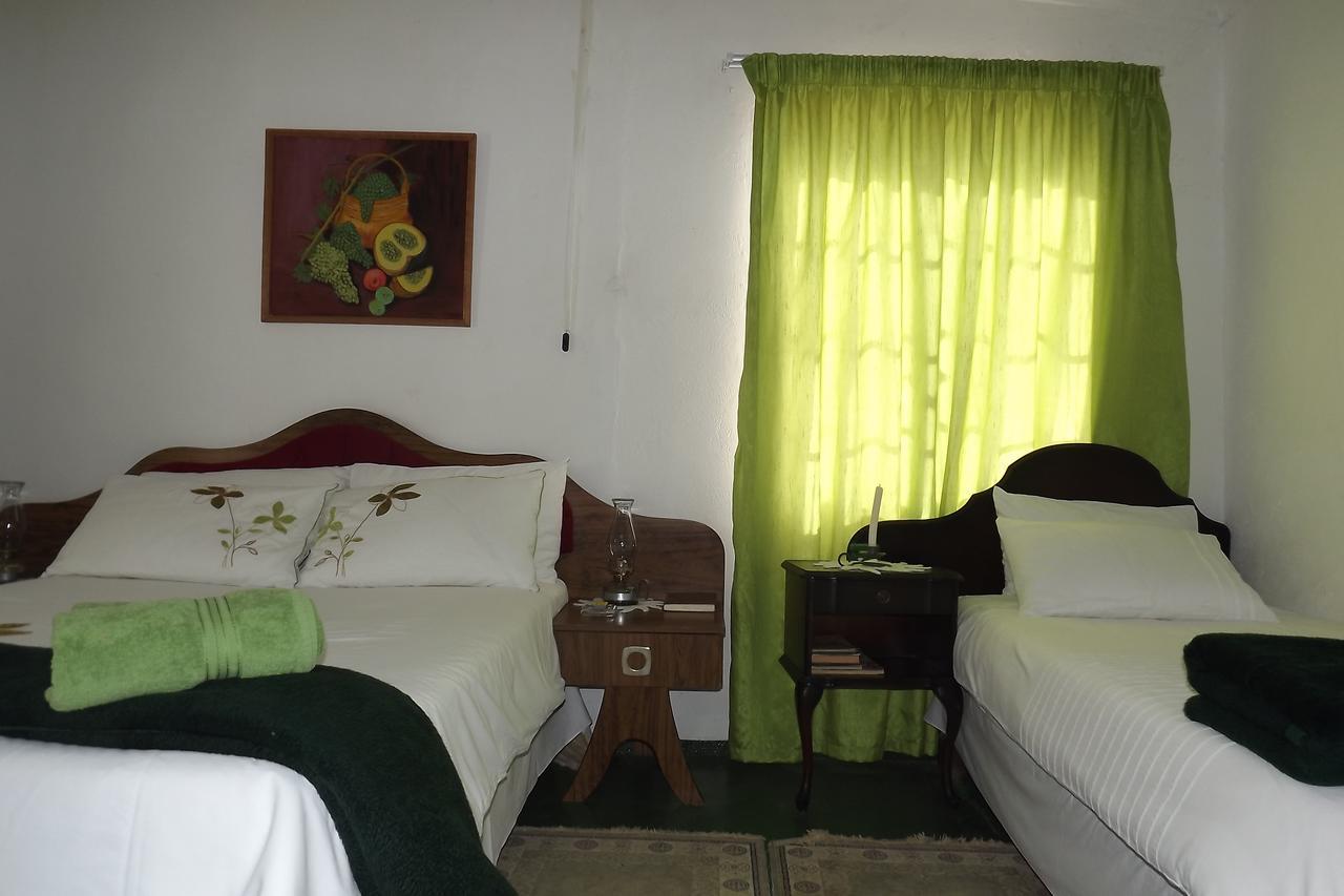 Verbe Farm Accommodation Kamieskroon Buitenkant foto