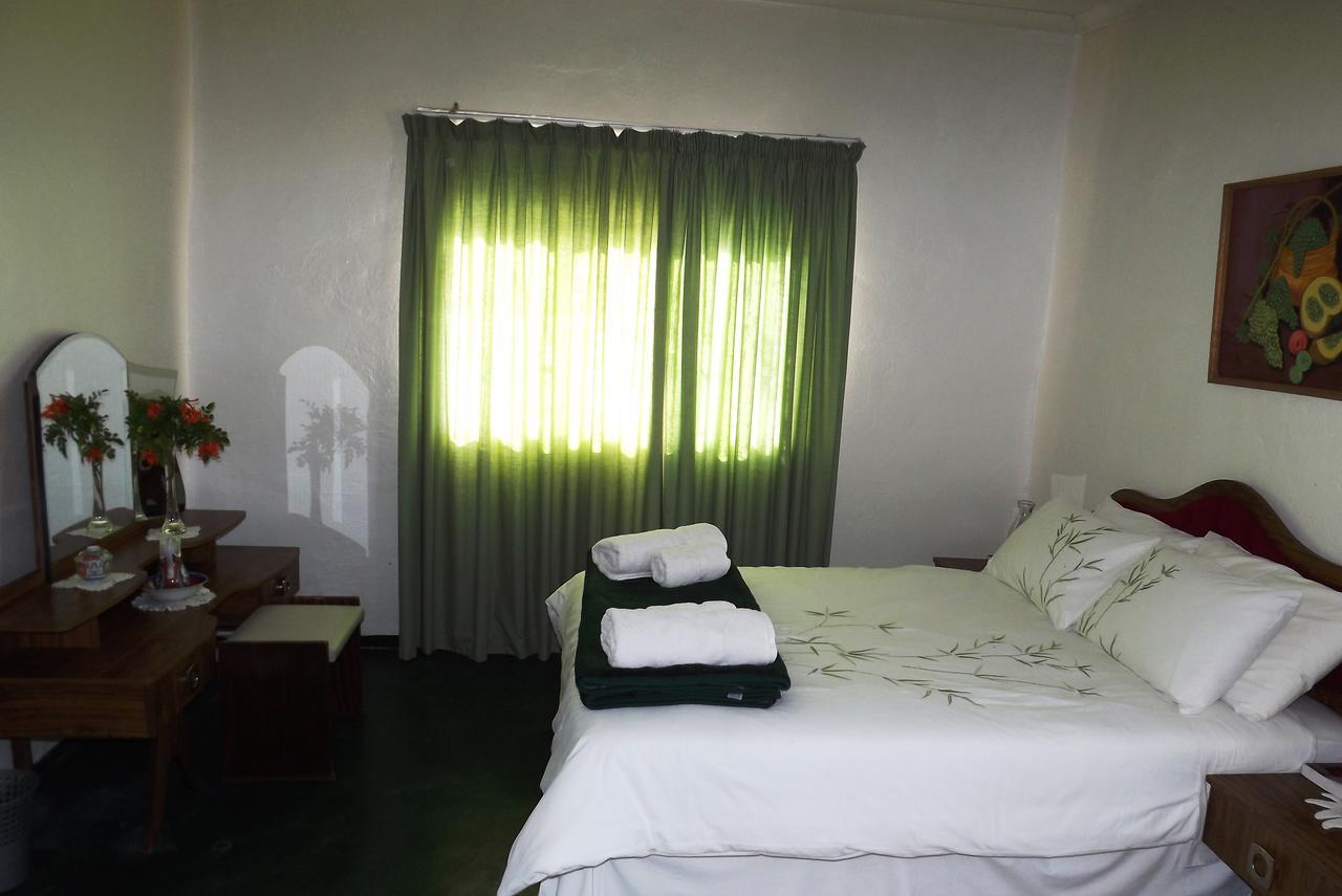 Verbe Farm Accommodation Kamieskroon Buitenkant foto